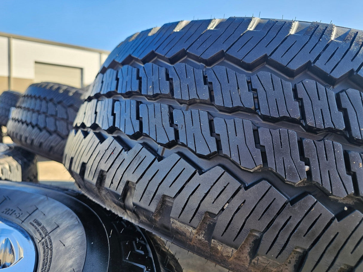 20" Ford F-250 F-350 OEM Lariat 10295 25085 10552 wheels rims 2025 2026 Texas Truck Tire