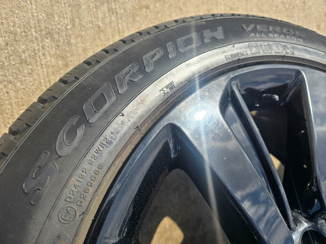 22" Lincoln Navigator OEM rims wheels Black Label 95384 10496 tires PIRELLI NEW Texas Truck Tire