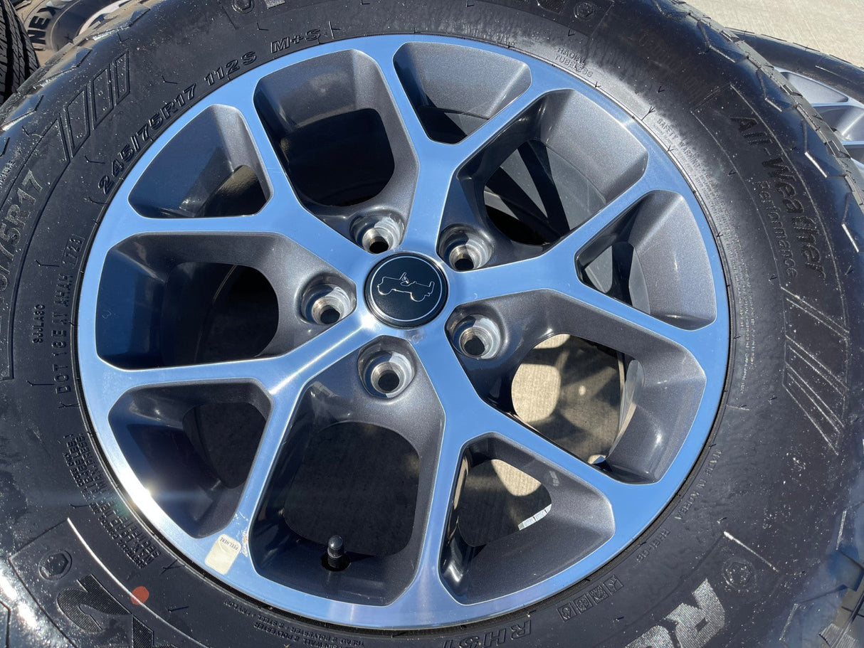 17" Jeep Gladiator OEM wheels rims 9235 Wrangler 2024 2025 2026 NEXEN NEW Texas Truck Tire