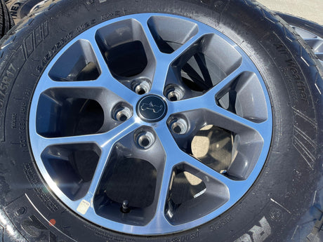 17" Jeep Gladiator OEM wheels rims 9235 Wrangler 2024 2025 2026 NEXEN NEW Texas Truck Tire