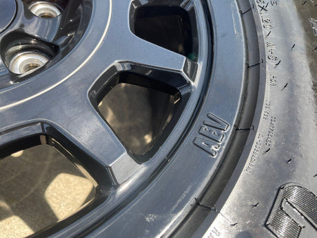 18" AEV SALTA GMC Sierra AT4X Chevy Silverado OEM rims wheels 2024 2025 NEW Texas Truck Tire