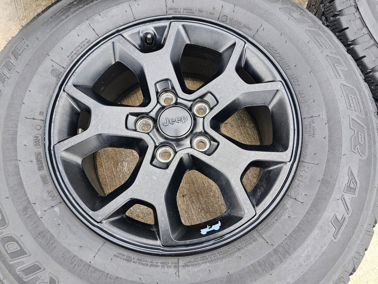 17" Jeep Wrangler Rubicon OEM 9218 wheels rims Gladiator tires DUELER A/T Texas Truck Tire