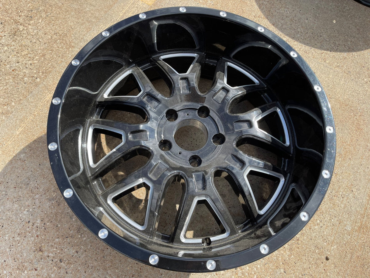 20x9 Ultra Motorsports 203 Hunter Jeep Wrangler Gladiator rim wheel 5x127 5x5 Texas Truck Tire