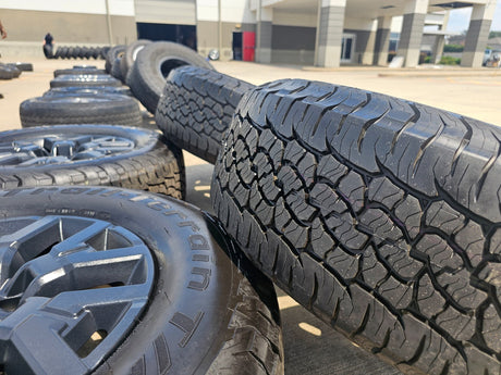 17" Nissan Frontier OEM Desert Runner 62832 wheels rims tires 2023 2024 2025 NEW Texas Truck Tire