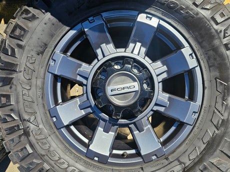20" Ford F-250 F-350 OEM 10296 10485 Lariat wheels rims NITRO 37" Texas Truck Tire