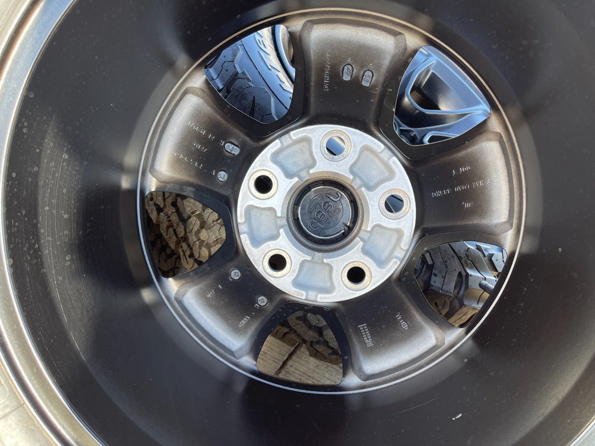 (5) 17" Jeep Wrangler Rubicon OEM 96226 wheels rims Gladiator BFG KO2 NEW 2026 Texas Truck Tire