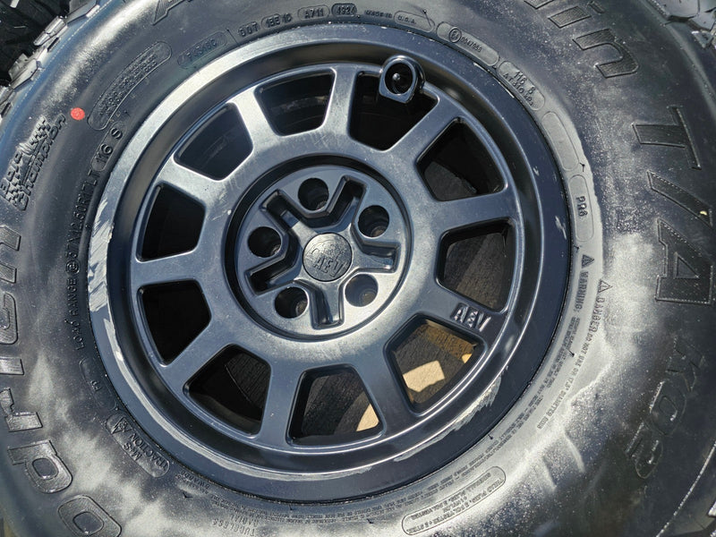 (5) 17" AEV Jeep Wrangler Rubicon OEM Salta wheels rims Gladiator BFG 37" NEW Texas Truck Tire