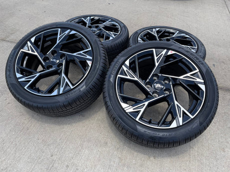 18" Kia K4 K5 OEM wheels rims tires Sonata Stinger Forte Optima 2024 2025 NEW Texas Truck Tire