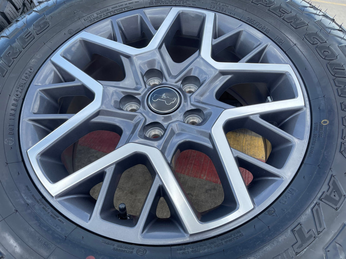 18" Jeep Grand Cherokee OEM 9331 wheels rims Wrangler Gladiator 2024 2025 NEW Texas Truck Tire