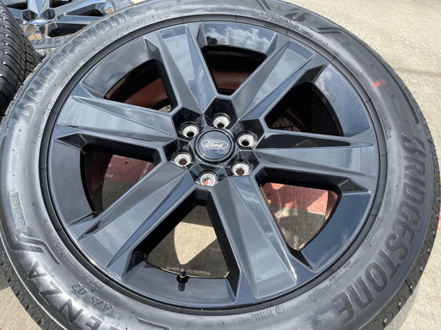 22" Ford F-150 LOBO LARIAT OEM black rim wheel tire Expedition 2026 2027 NEW Texas Truck Tire