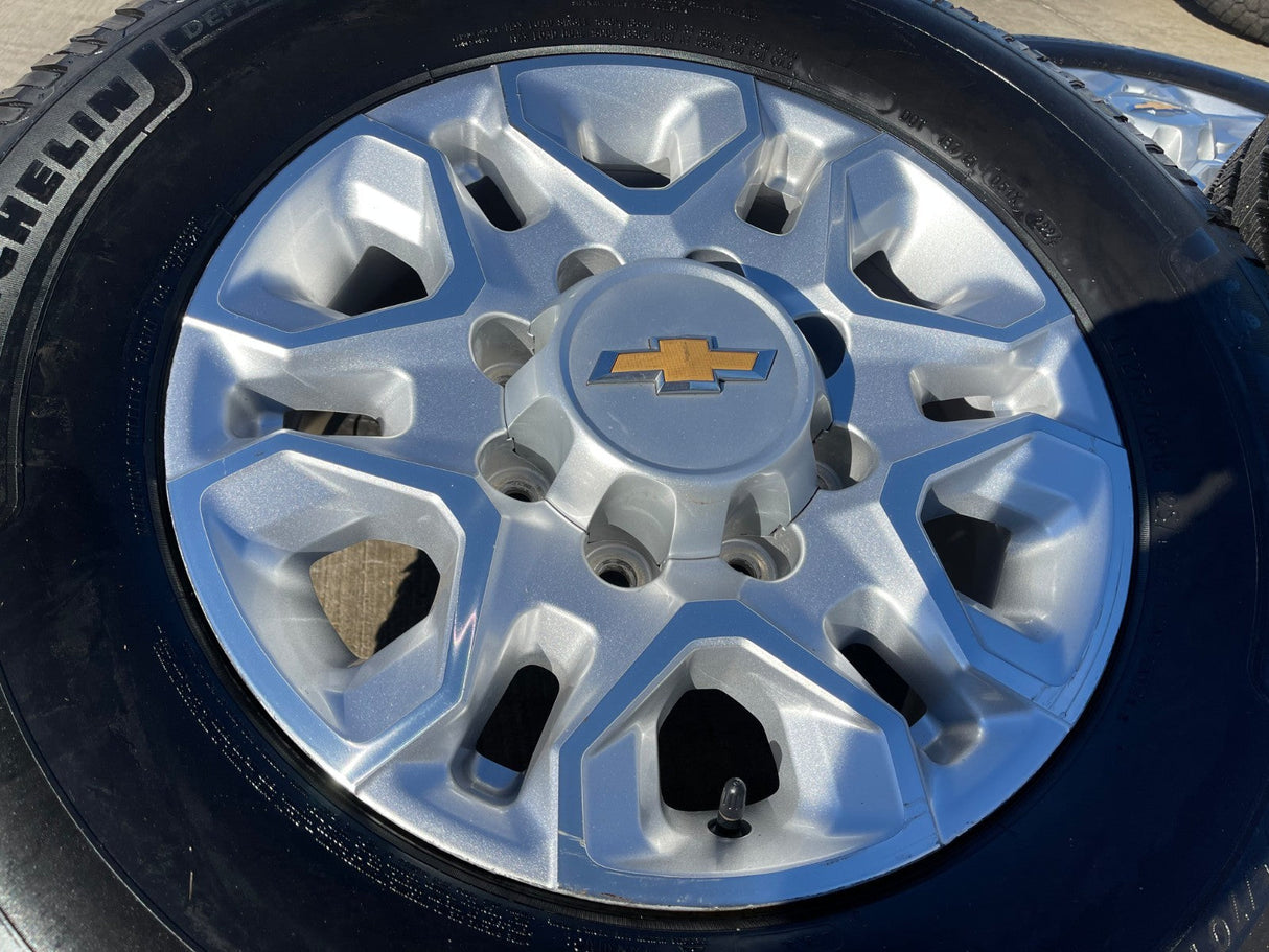 18" Chevy Silverado 2500 3500 OEM 5959 wheels rims MICHELIN DEFENDER LTX M/S2 Texas Truck Tire