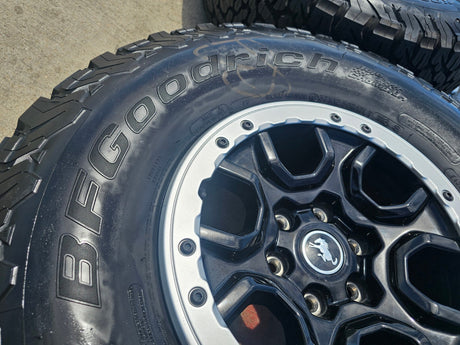 17" Ford Bronco SASQUATCH wheels rims BEADLOCK 10388 Ranger BFG KO2 A/T 37" NEW Texas Truck Tire