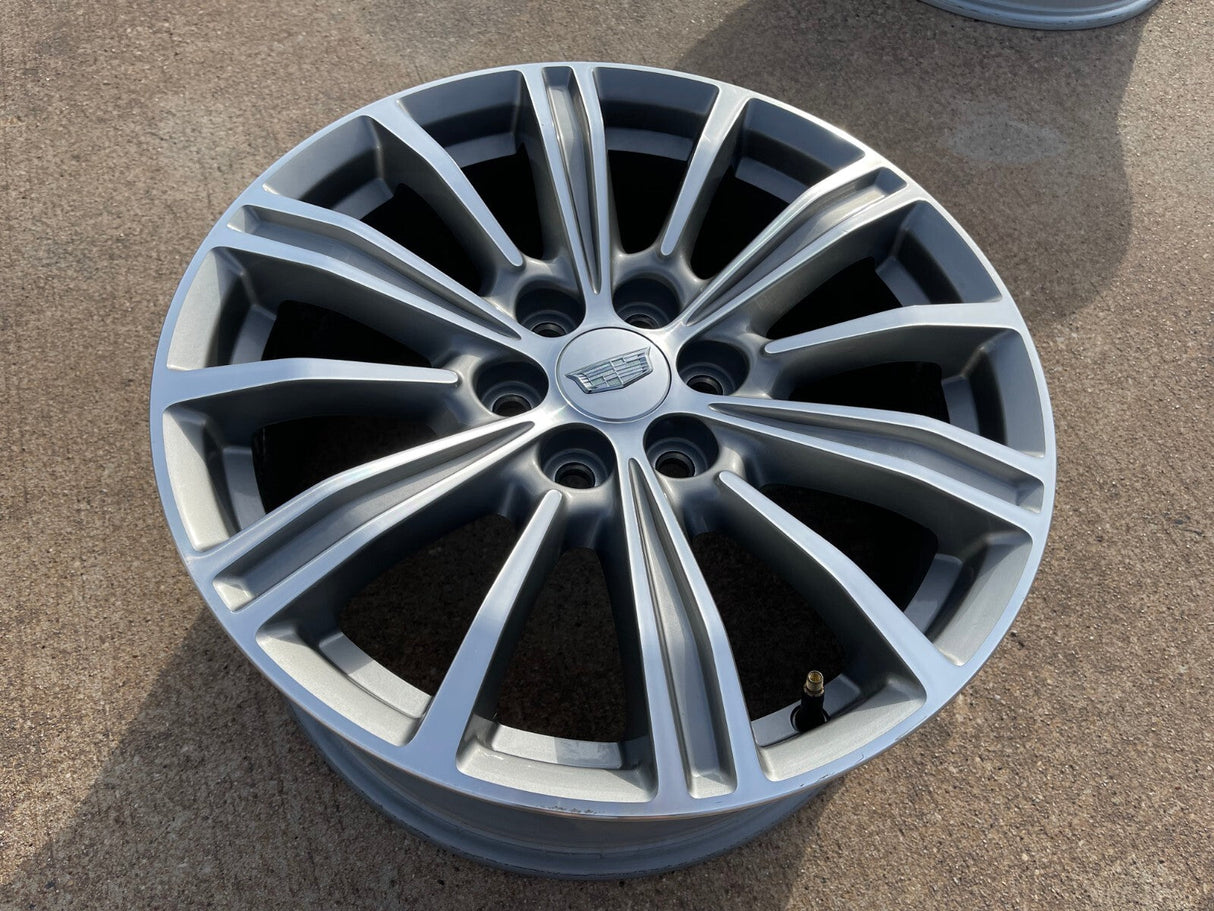 18" Cadillac XT6 XT5 SRX OEM wheel rim spare Blazer Acadia 4799 4798 Texas Truck Tire