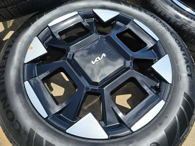 19" Kia Carnival Sorento OEM wheels rims Sonata Stinger K4 K5 2025 2026 NEW Texas Truck Tire