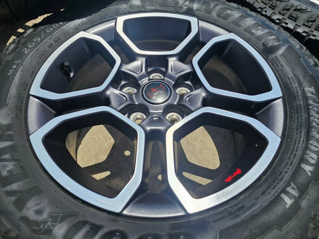 18" Jeep Grand Cherokee TRAILHAWK L OEM wheels rims 9309 Durango tires Texas Truck Tire
