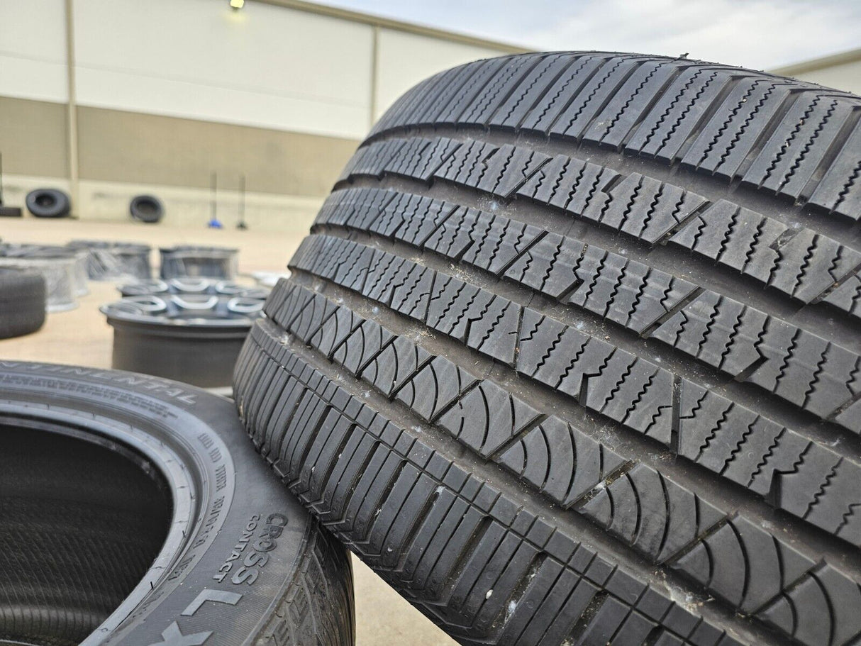 (1) 315/40/21 Continental Cross Contact LX Sport tire Texas Truck Tire