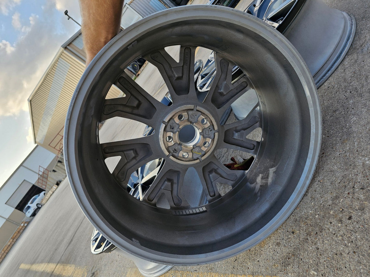 21" Toyota Crown OEM wheels rims Signia Camry Avalon Lexus 2025 2026 Texas Truck Tire