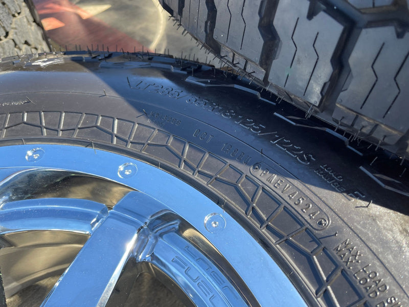 18x9 18" Fuel Maverick D536 Chevy Silverado F-150 RAM wheels rims 6x139 6x135 Texas Truck Tire