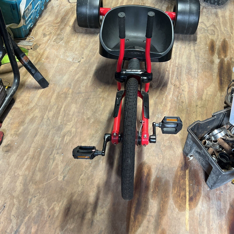 Thrill Ride Ride-On Tricycle and Scooter Set with Snap-On Tools in Original Box