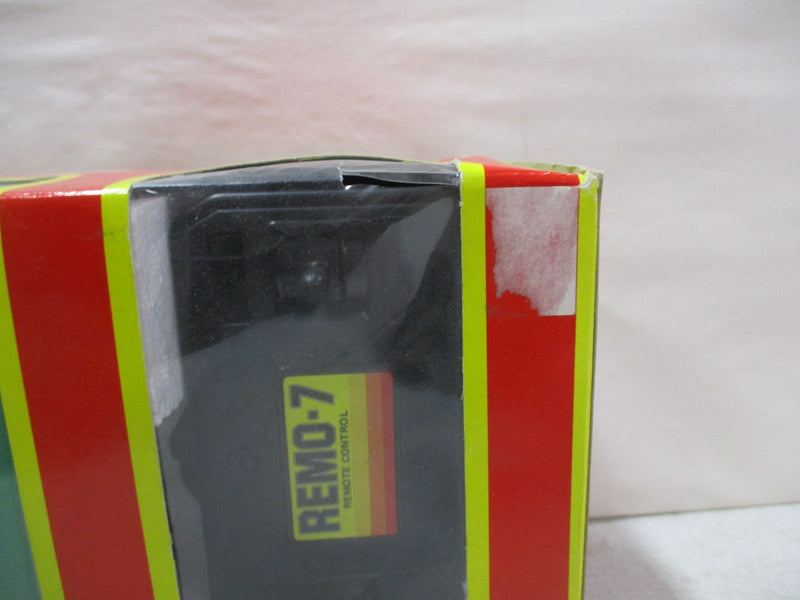 18-Wheel Battery Operated Hauler with Remote Control