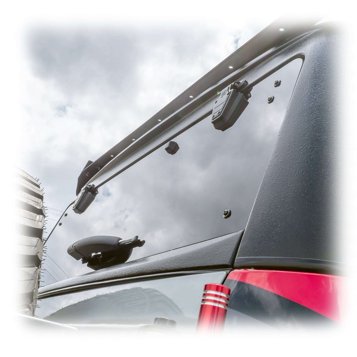 TR10 Bronco Hard Top Rear Window, Defroster & Wiper Assembly Turn Offroad