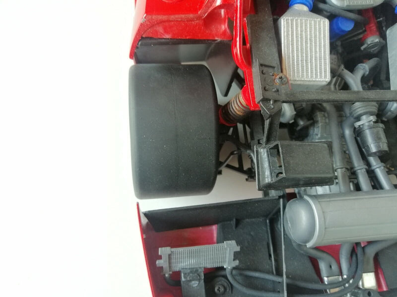 Upgrade Your Ferrari F40 LM with High-Performance Rubber Slick Tires - 1/8 Scale