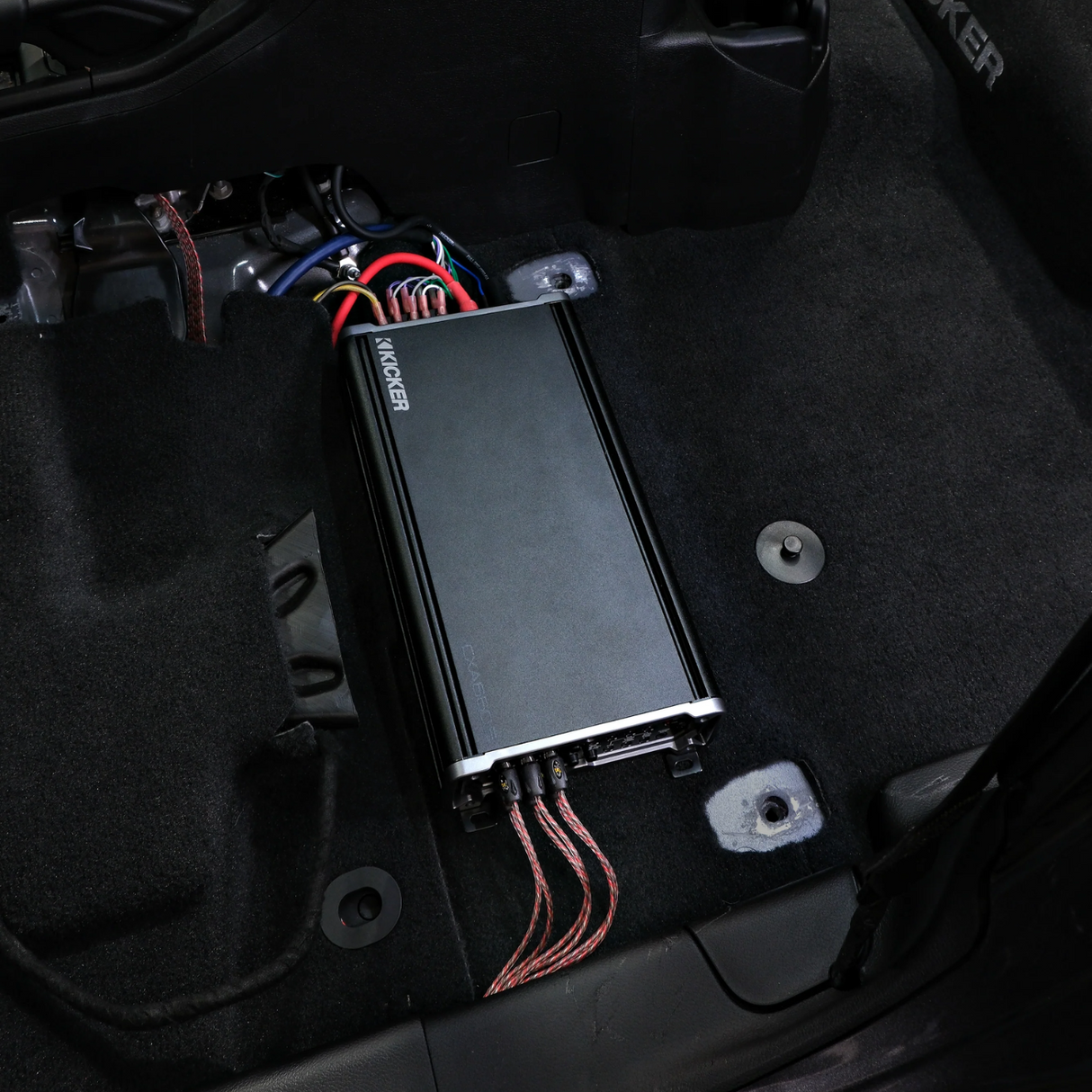 Kicker Complete Plug & Play 5-Channel Amp Kit Bundle | '18- '23 JL Wrangler/ '20- '23 JT Gladiator
