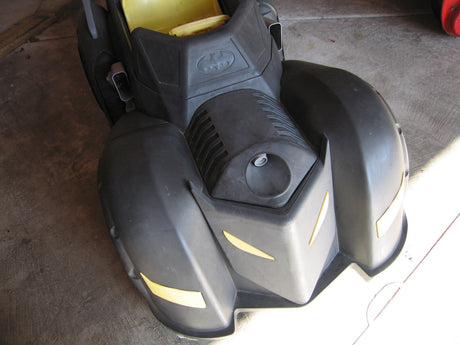 6V Battery-Powered Kids Ride-On Car Bat-Man Style with Cool Black Fins