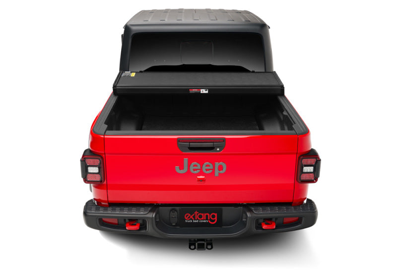 Extang 2020 Jeep Gladiator (JT) (w/Rail System) Solid Fold 2.0