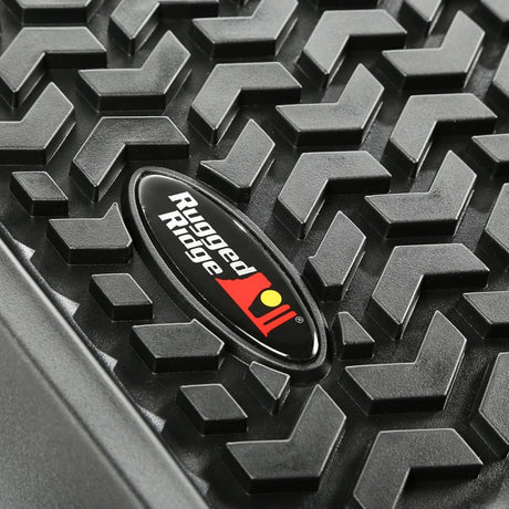 Revêtement de sol Rugged Ridge Cargo noir pour Jeep CJ-7 1976-1986