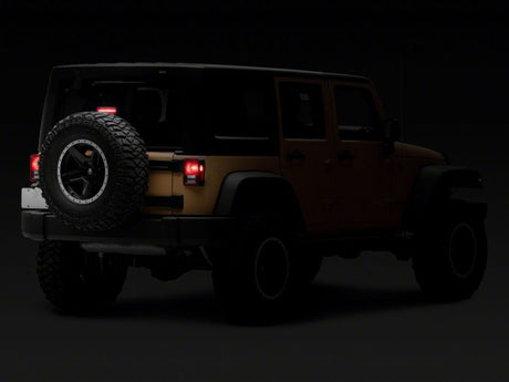 Feu stop arrière à LED Hyper Flash pour Jeep Wrangler JK Axial Series 07-18 de Raxiom - Fumé
