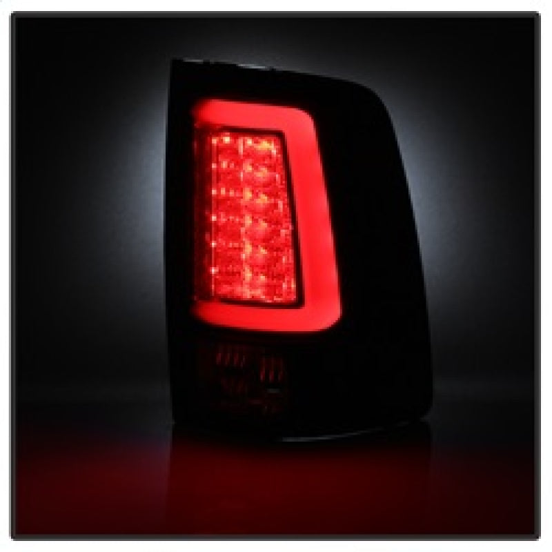 Feux arrière à DEL pour Dodge Ram 1500 Spyder 09-16 - Noir ALT-YD-DRAM09V2-LED-BK