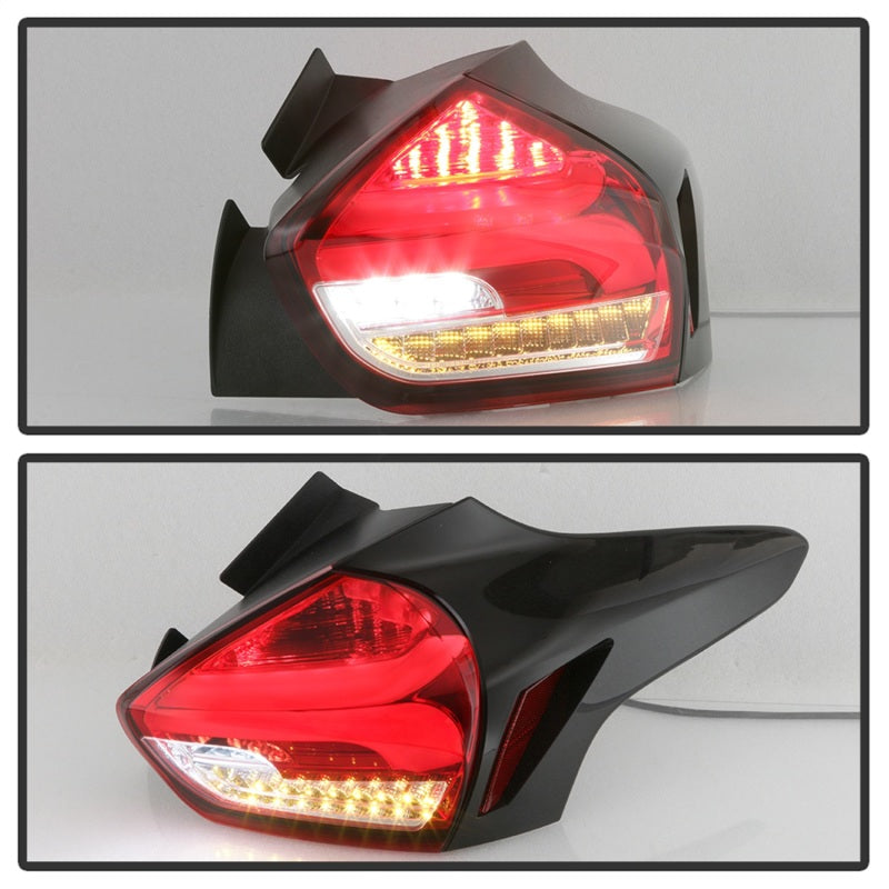 Feux arrière à LED Spyder 15-17 Ford Focus Hatch avec clignotant/marche arrière - Clr rouge (ALT-YD-FF155D-LED-RC)