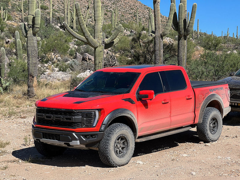 Roue ICON Rebound 17x8,5 6x135 6 mm de déport 5 pouces BS 87,1 mm d'alésage noir satiné