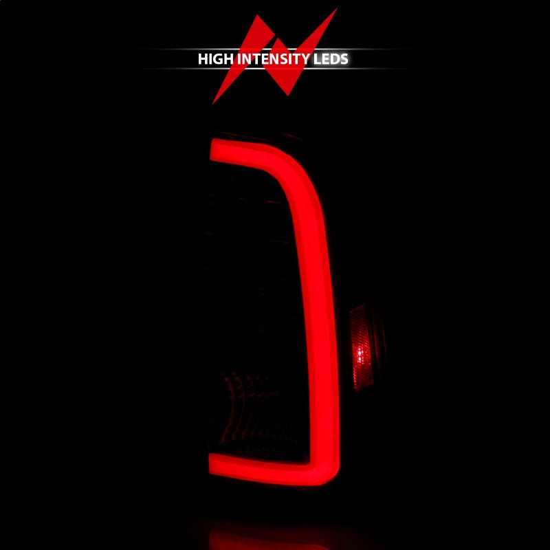 Feux arrière à LED ANZO 00-06 Toyota Tundra avec barre lumineuse, boîtier chromé, lentille transparente