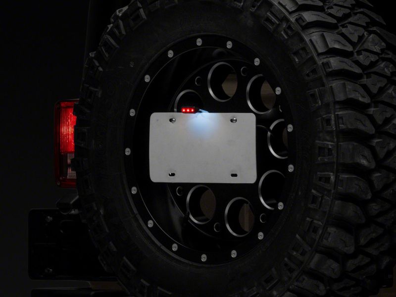 Support de plaque d'immatriculation Raxiom 07-18 Jeep Wrangler JK Axial Series avec feu stop à LED