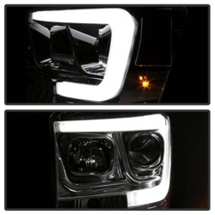 Phares de projecteur Spyder Dodge Ram 1500 06-08 V2 - Barre lumineuse DRL - Chrome (PRO-YD-DR06V2-LB-C)