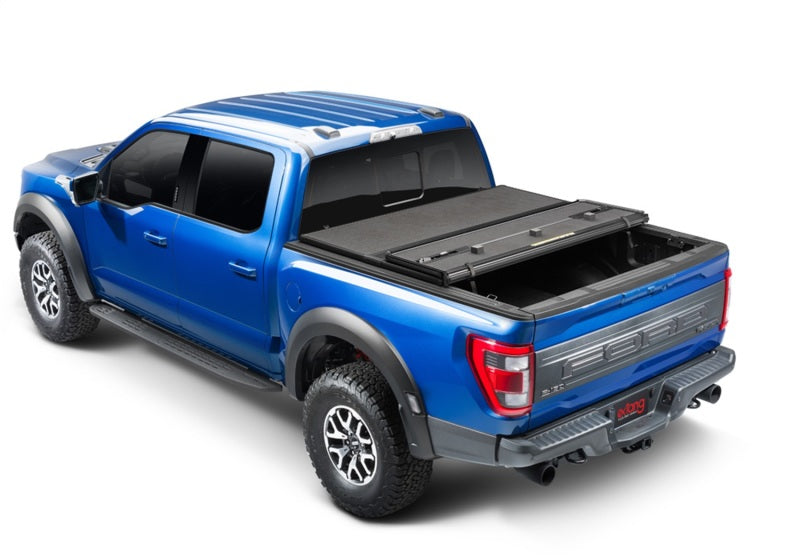 Extang 05-21 Nissan Frontier w/Factory Side Bed Rail Caps (6ft. 1in. Bed) Solid Fold ALX