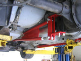 Bras de couple réglable monté sur la transmission GM F-Body UMI Performance 82-02