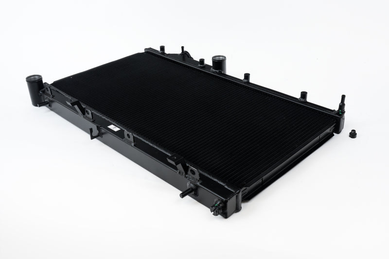 Radiateur en aluminium haute performance CSF 08-15 Subaru Impreza WRX/STI 1 rangée 31 mm - Noir