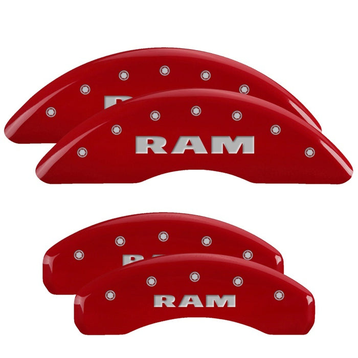 Couvre-étriers MGP 4 gravés à l'avant et à l'arrière 2019 Ram 1500 Finition rouge Logo RAM argenté