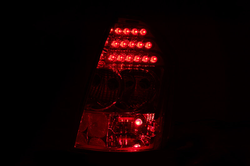 Feux arrière à LED ANZO 2005-2007 Chrysler 300C Chrome