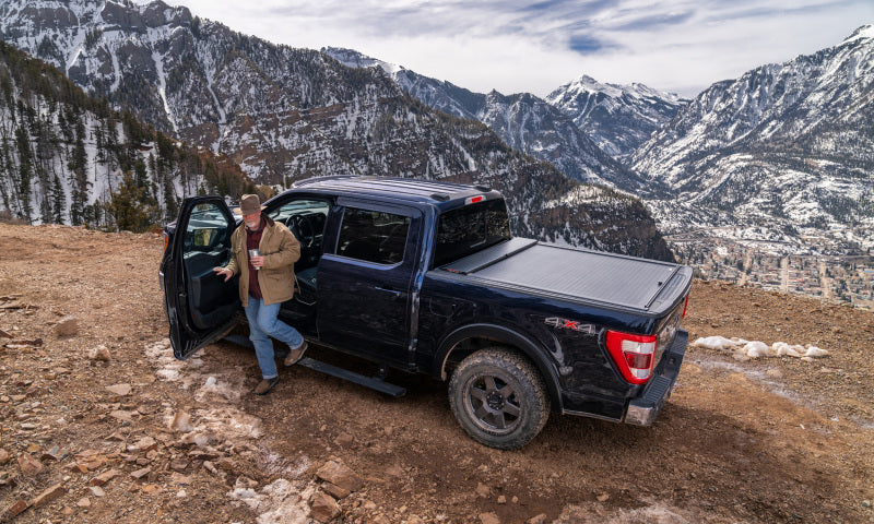 AMP Research 21-23 Ford F150 PowerStep Plug N Play - Noir (voir 76252-01A pour hybride)