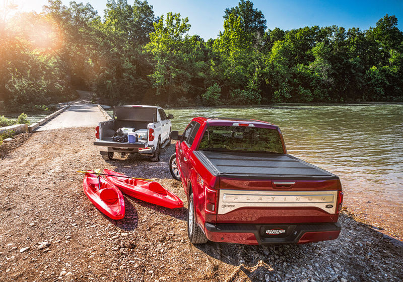 UnderCover 16-20 Nissan Titan 5.5ft Flex Bed Cover