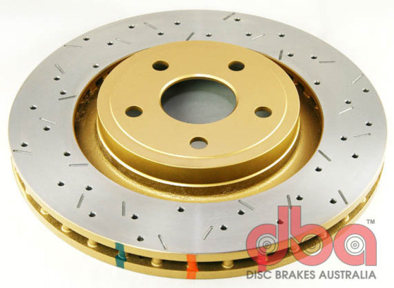 DBA 06-10 Jeep Grand Cherokee SRT-8 Rotor avant percé et fendu de 360 ​​mm de diamètre T3 série 4000