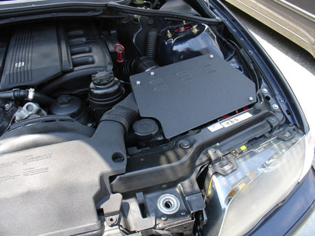Injen 01-06 BMW 330i E46 3.0L (M54) L-6 Wrinkle Black Short Ram Intake avec bouclier thermique et adaptateur