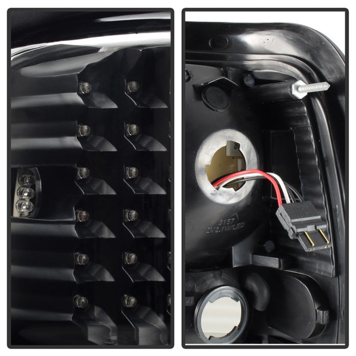 Feux arrière à LED Xtune Dodge Ram 1500 94-01 / Ram 2500/3500 94-02 Noir ALT-ON-DRAM94-LED-BK