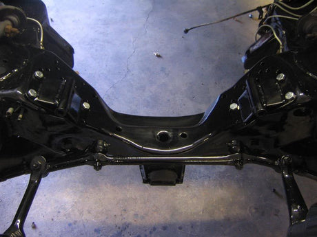Supports de moteur solides latéraux pour châssis GM F-Body GM G-Body UMI Performance 74-92
