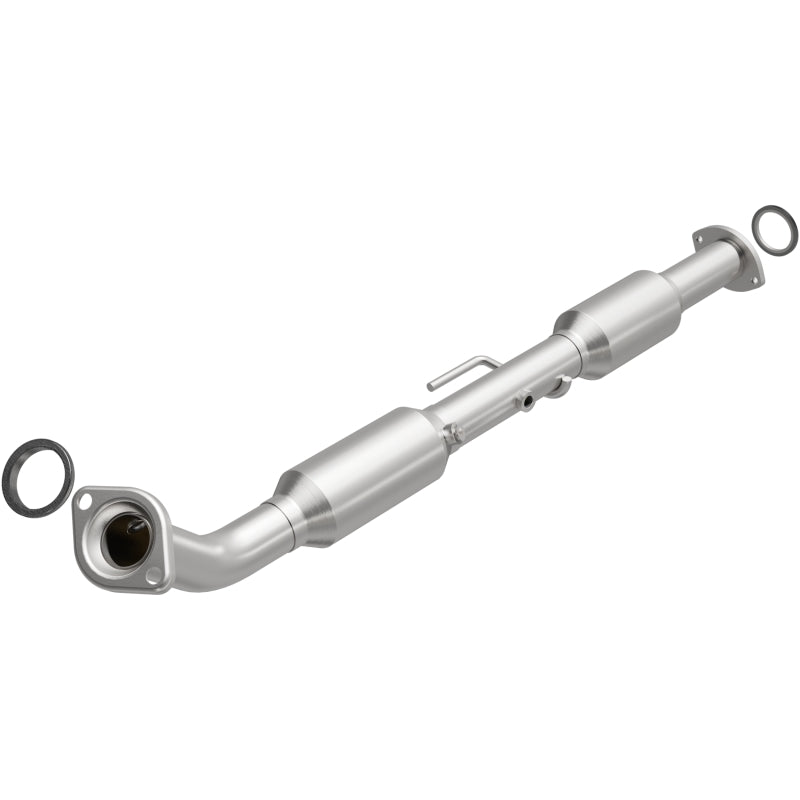 MagnaFlow 13-15 Toyota Tacoma California Grade CARB Compliant Direct-Fit Catalytic Converter