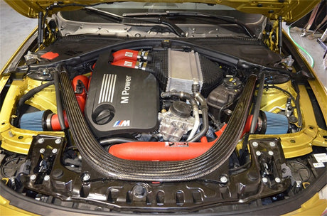 Tuyau de charge interne en aluminium Injen 15-16 pour BMW M3 (F80)/M4 (F82/83) 3,0 L L6 Twin Turbo 2 pièces - Rouge froissé
